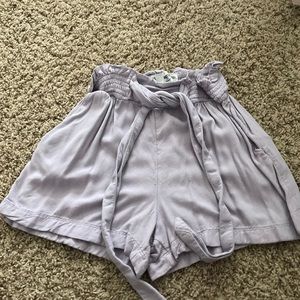 Hollister flowy shorts